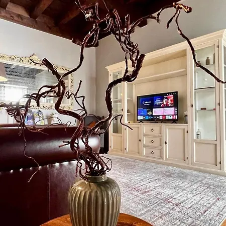 Residenza Tazzoli - Big House 120 M2, With 2 Bedrooms And 2 Bathrooms *
