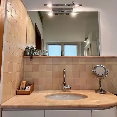 Residenza Tazzoli - Big House 120 M2, With 2 Bedrooms And 2 Bathrooms Apartment *