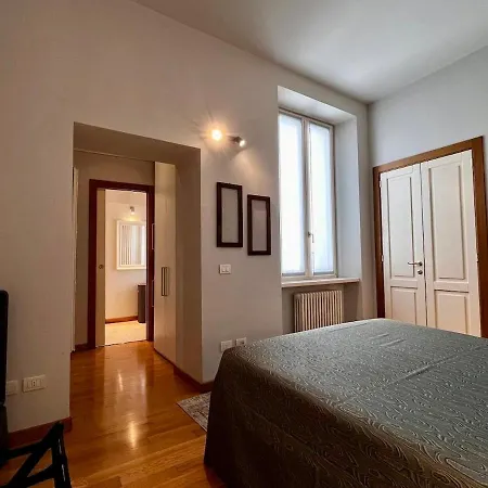 Residenza Tazzoli - Big House 120 M2, With 2 Bedrooms And 2 Bathrooms Apartment