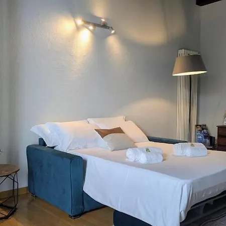 Residenza Tazzoli - Big House 120 M2, With 2 Bedrooms And 2 Bathrooms Apartment
