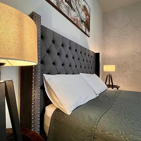 Lejlighed Residenza Tazzoli - Big House 120 M2, With 2 Bedrooms And 2 Bathrooms Verona
